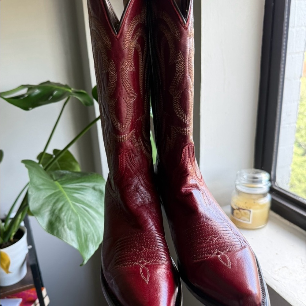 Red/Burgundy Boot Barn Western Cowboy Boots